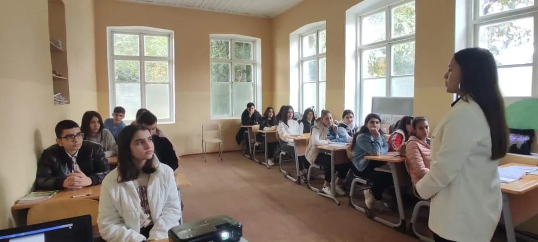 Azərbaycan dilinin saflığı" mövzusunda seminar keçirilmişdir