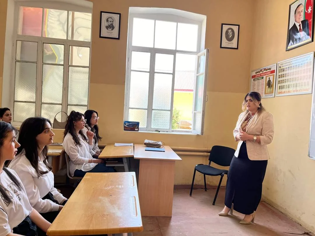 Gənclər arasında ailə dəyərlərinin,sağlam həyat tərzinin təbliği,ailə ənənələrinin möhkəmləndirilməsi  və inkişafı" mövzusunda xüsusi dərs keçirilmişdir.