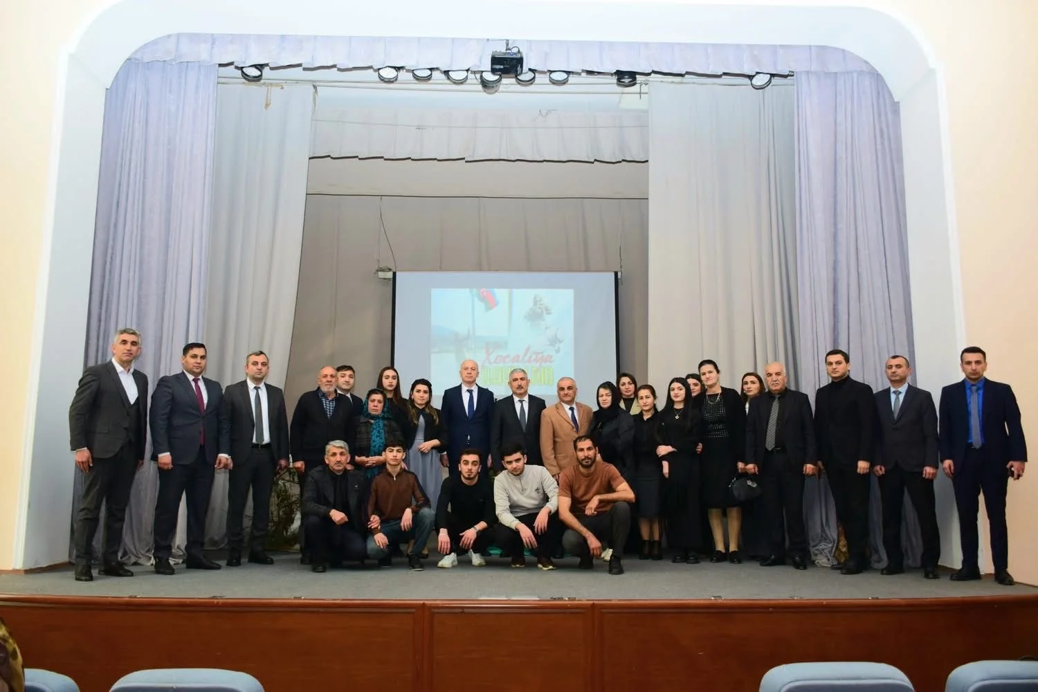 Masallı Dövlət Regional Kolleci və N.Gəncəvi adına Masallı Rayon Mədəniyyət Mərkəzinin birgə təşkilatçılığı ilə “Xocalıya qayıdırıq” ədəbi-bədii kompozisiyası nümayiş olundu.
